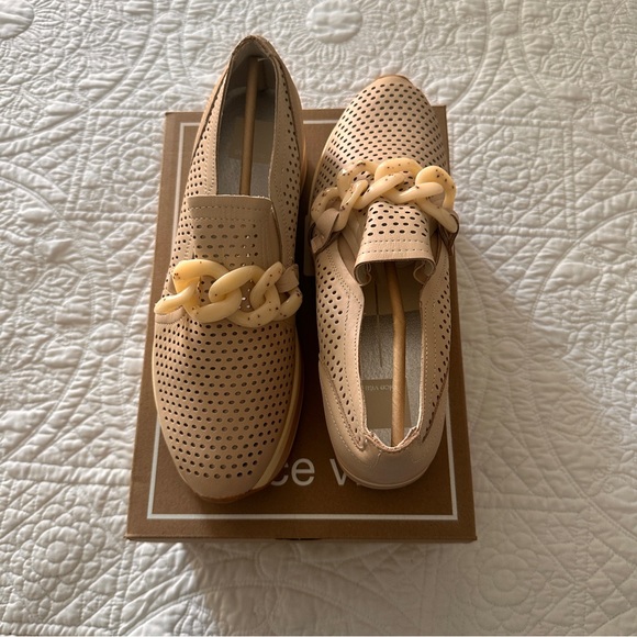 Dolce Vita Women's Jhenee Perforated Sneaker - Picture 6 of 10